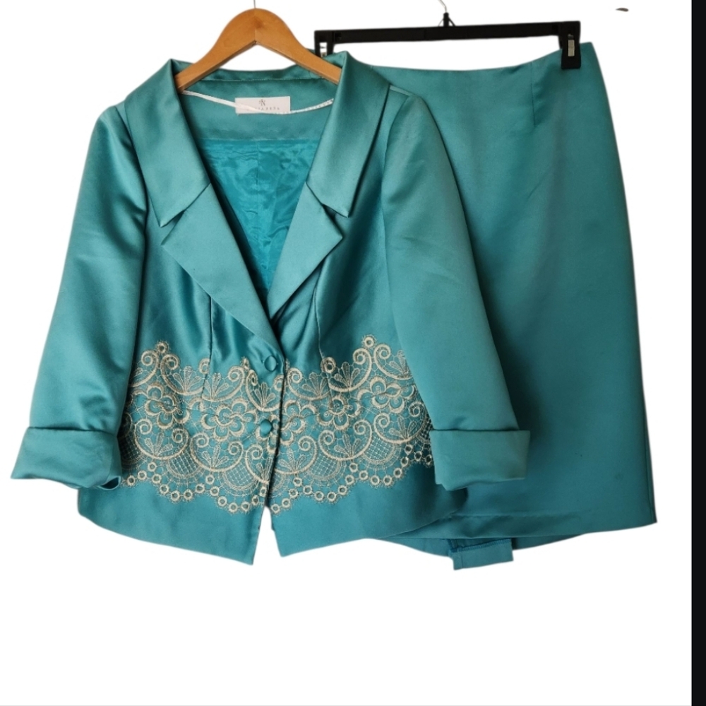 Sonia Pena Aqua Embroidered Satin Skirt Set 44